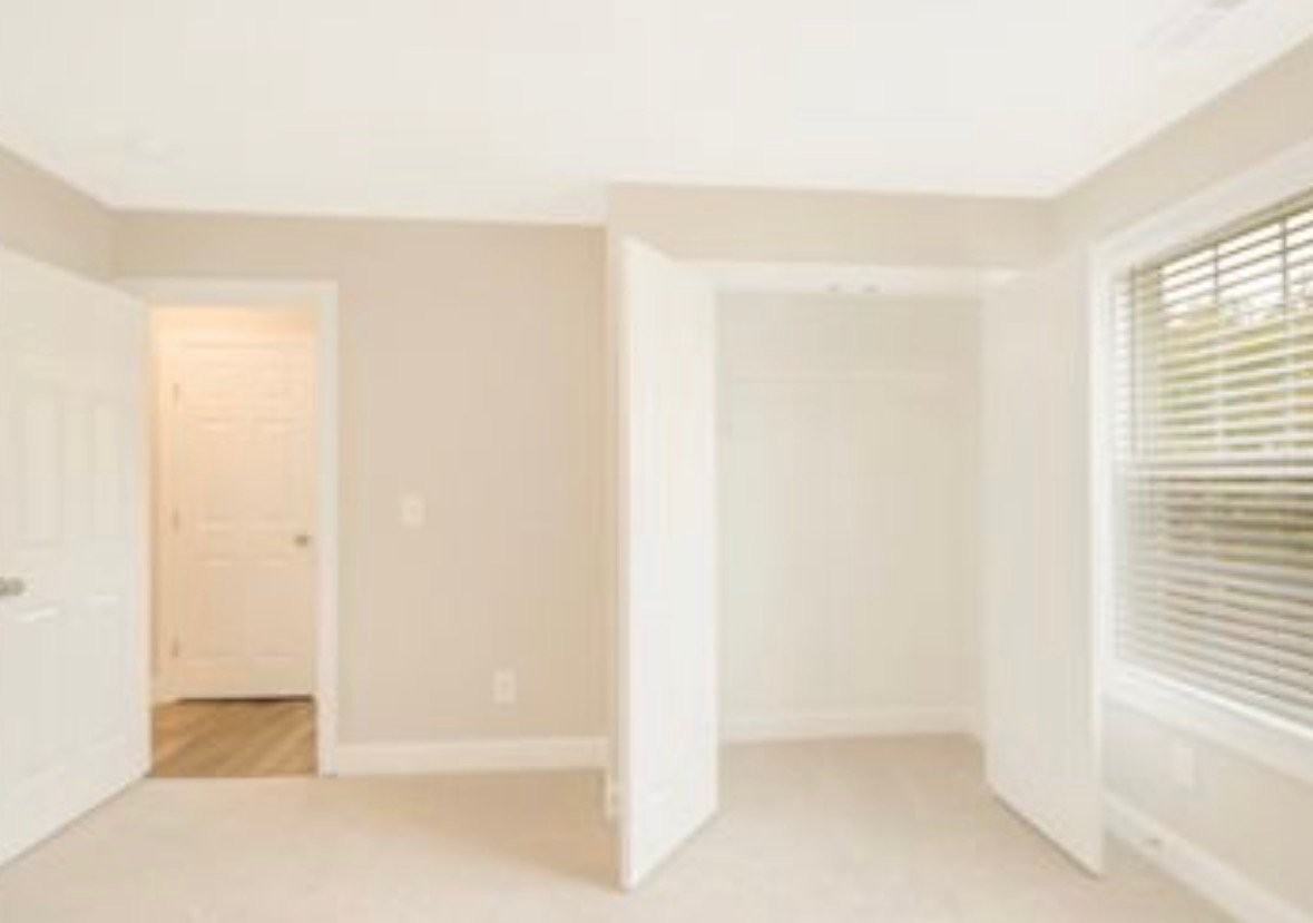 464 Texanna Way - Photo 5 of 11