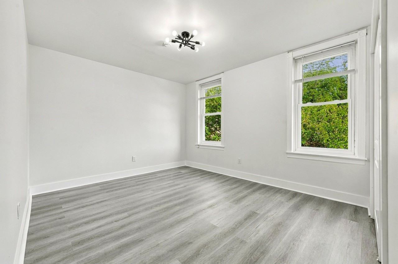 6011 Callowhill St - Photo 5 of 14