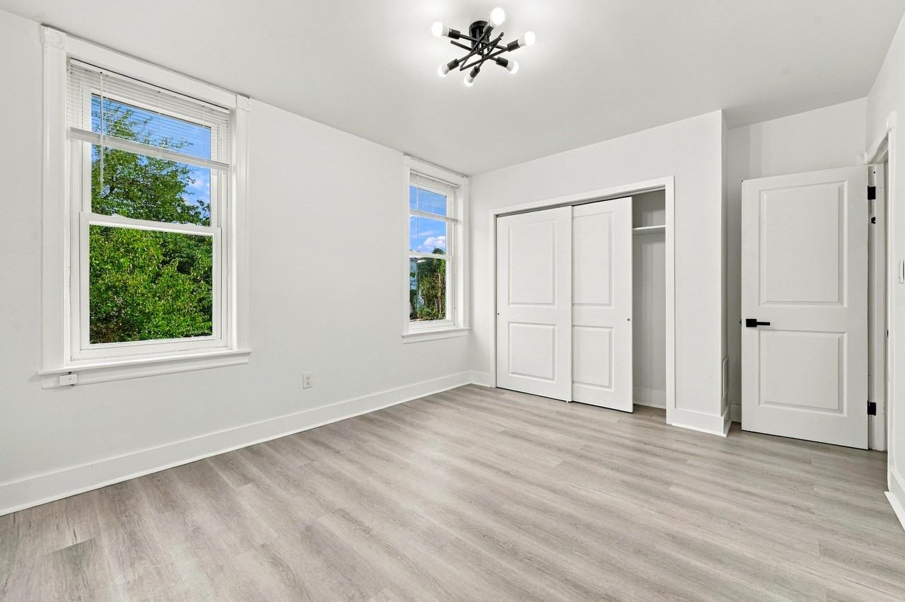 6011 Callowhill St - Photo 6 of 14