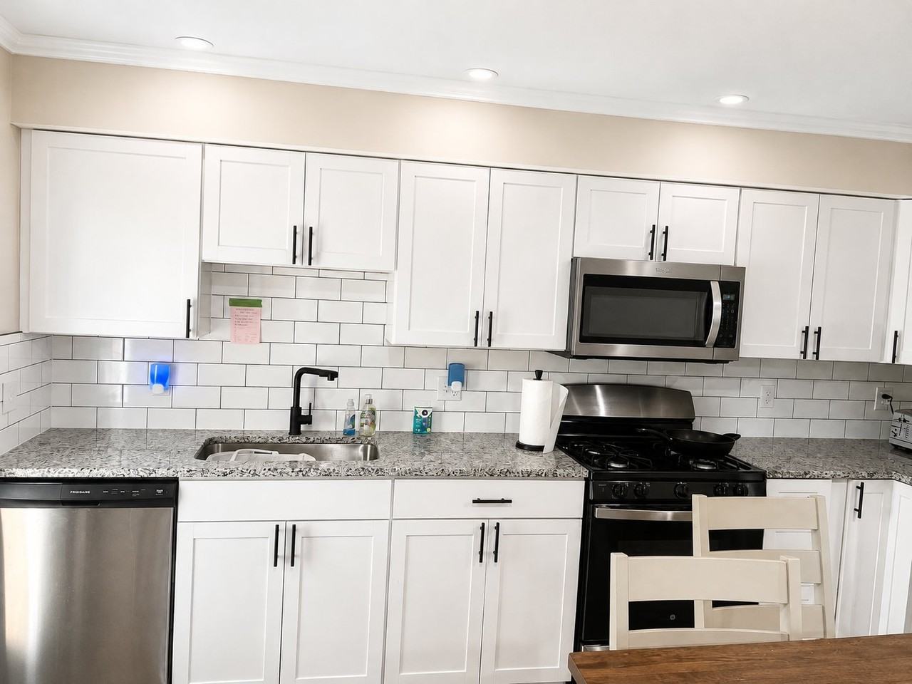 604 Mulberry St - Photo 3 of 5