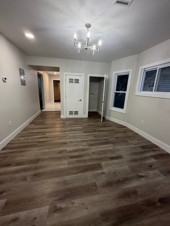 112 S Arlington Ave #2 - Photo 2 of 11