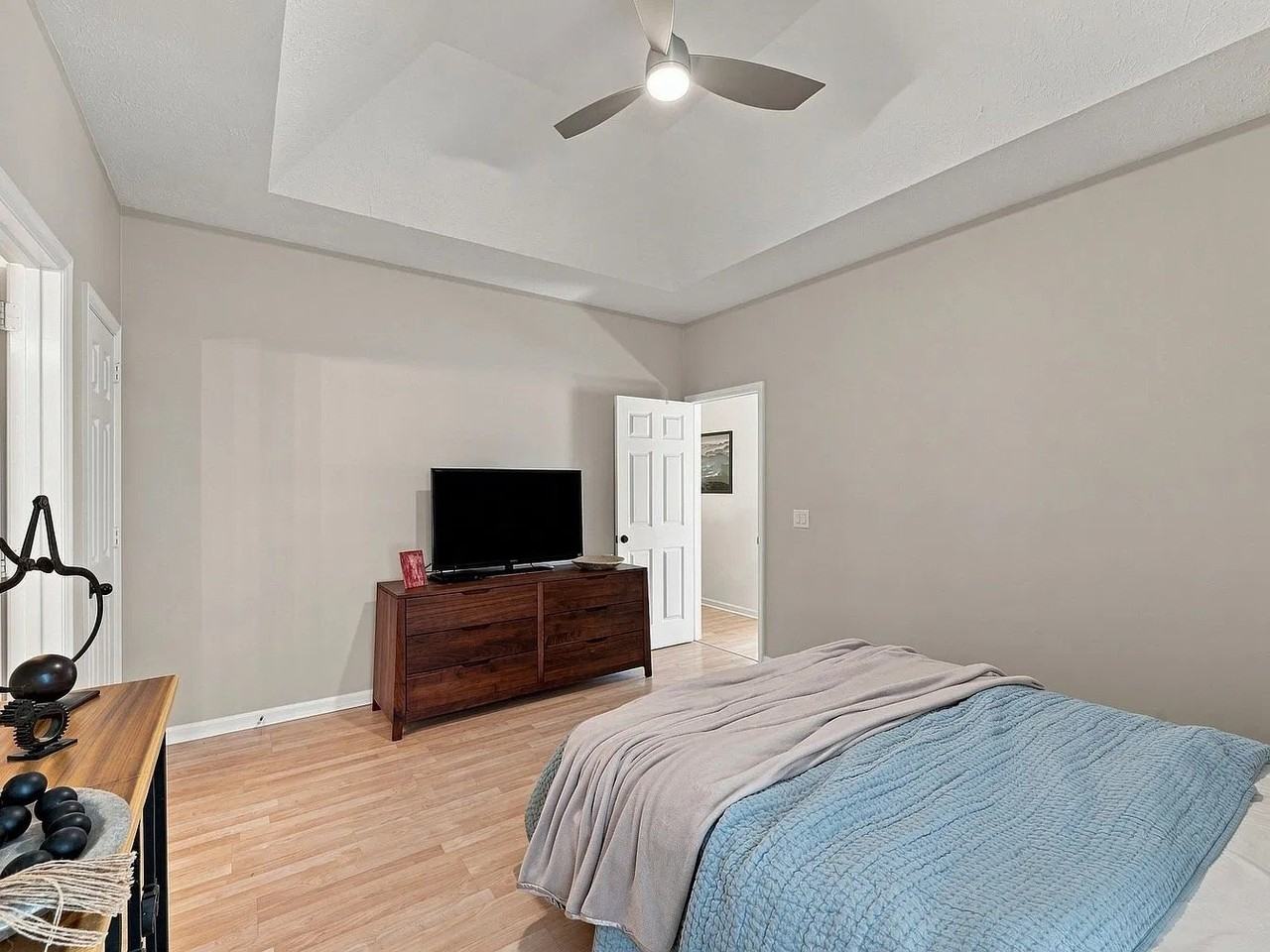 1304 Crestfield Dr - Photo 7 of 12