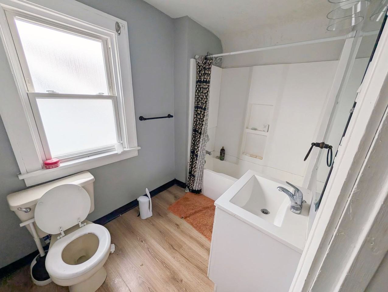 1700 Tarlton Ave - Photo 3 of 6