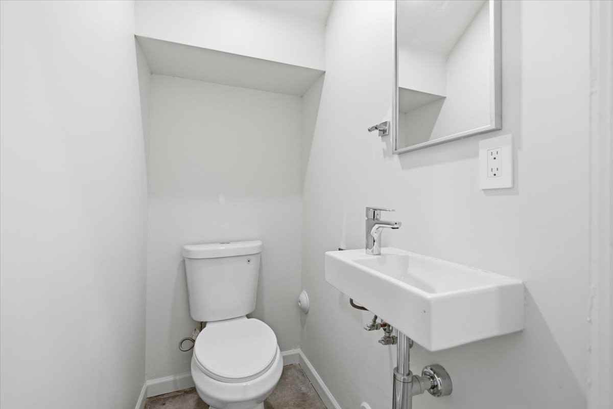 1122 E Mckinley St #A - Photo 5 of 16