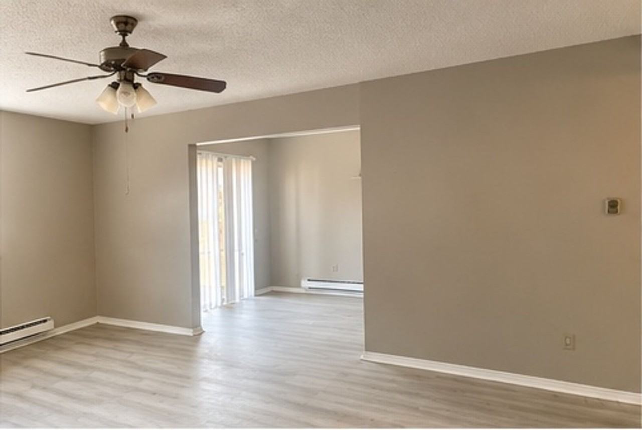 Williamsburg Apartments - Photo 3 of 11