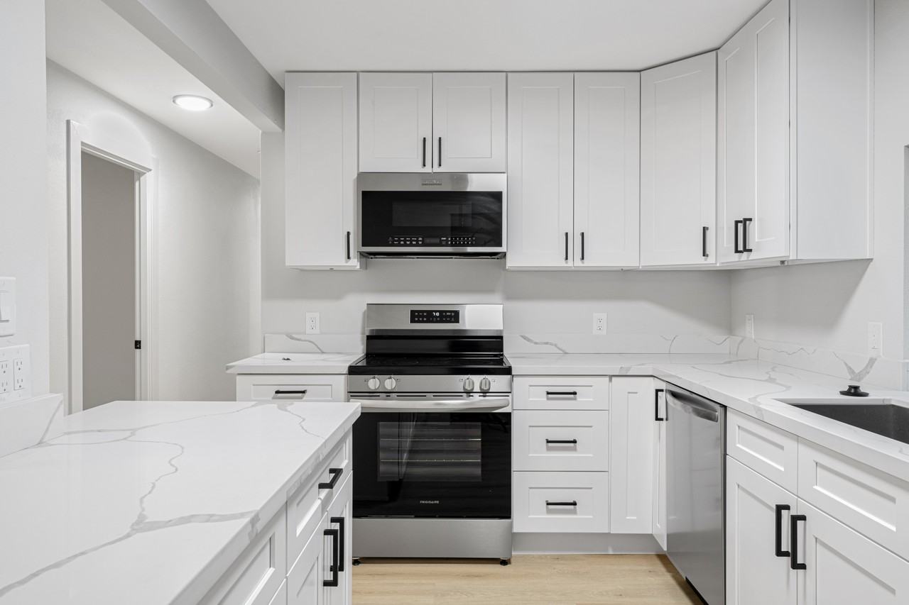 13206 3rd Ave S #MAIN - Photo 2 of 18