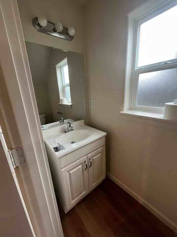 25 W 4th St - Photo 5 of 17