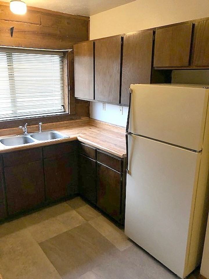 200 S E Ave #104 - Photo 6 of 14