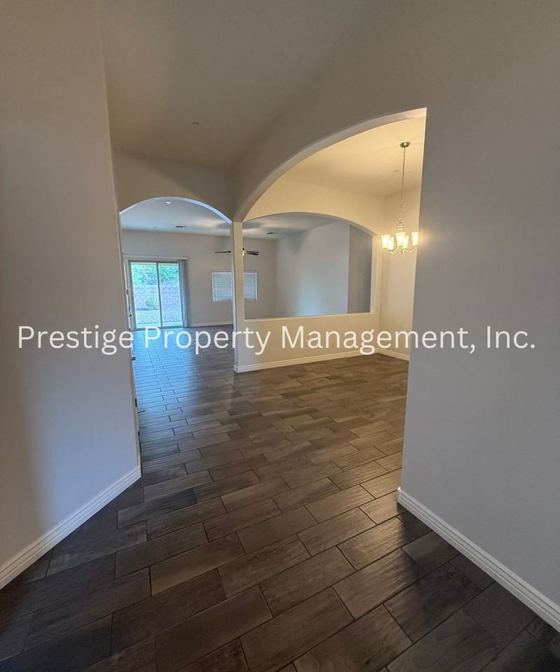 5540 W Jade Rock Pl - Photo 3 of 26