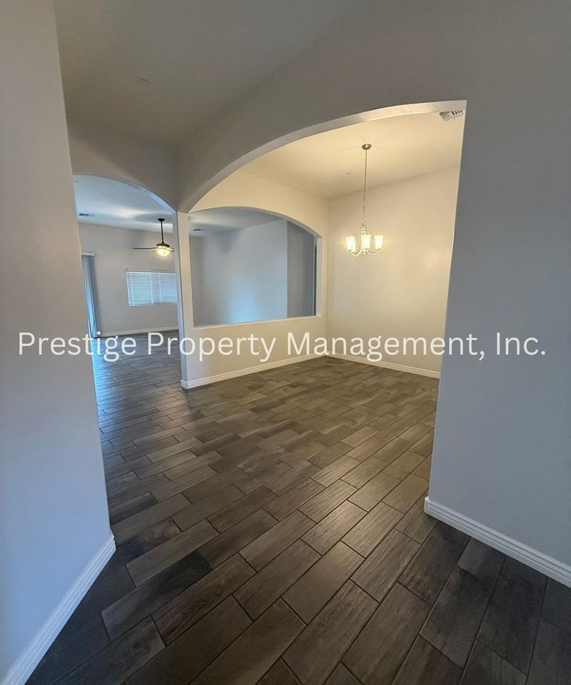 5540 W Jade Rock Pl - Photo 4 of 26