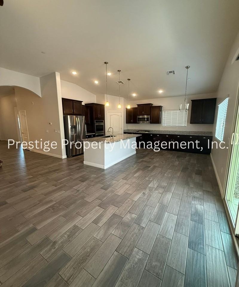 5540 W Jade Rock Pl - Photo 7 of 26