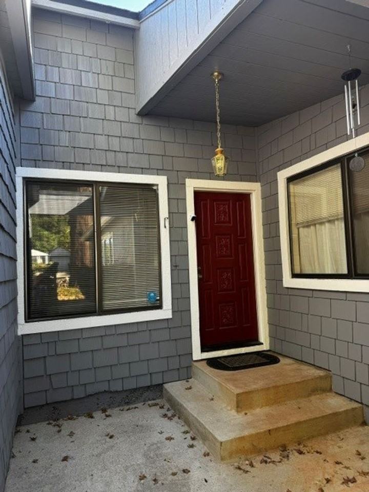 567 Blight Rd - Photo 2 of 13