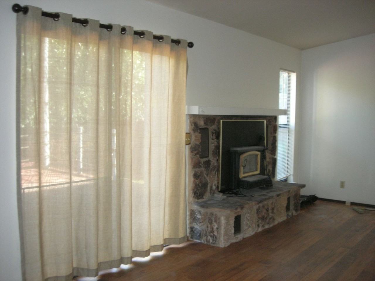 567 Blight Rd - Photo 4 of 13