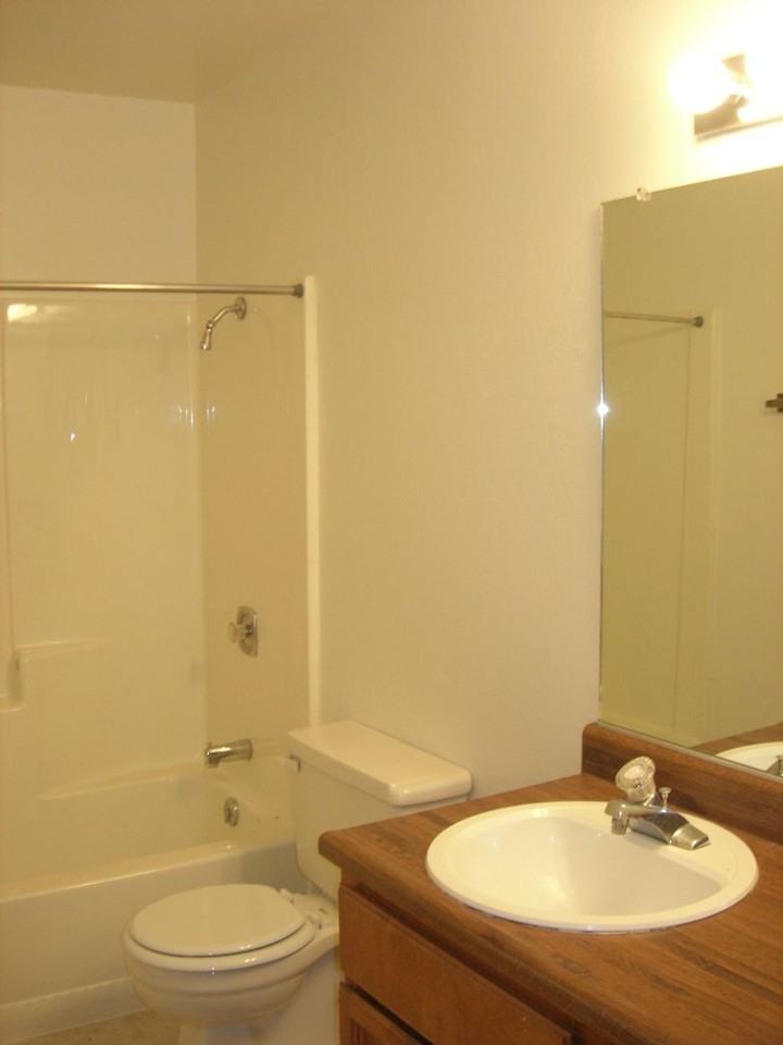 567 Blight Rd - Photo 7 of 13