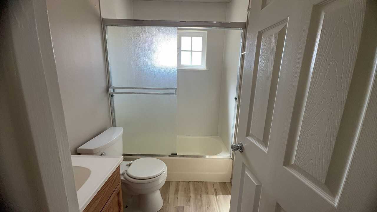 2051 Celeste Dr - Photo 6 of 10