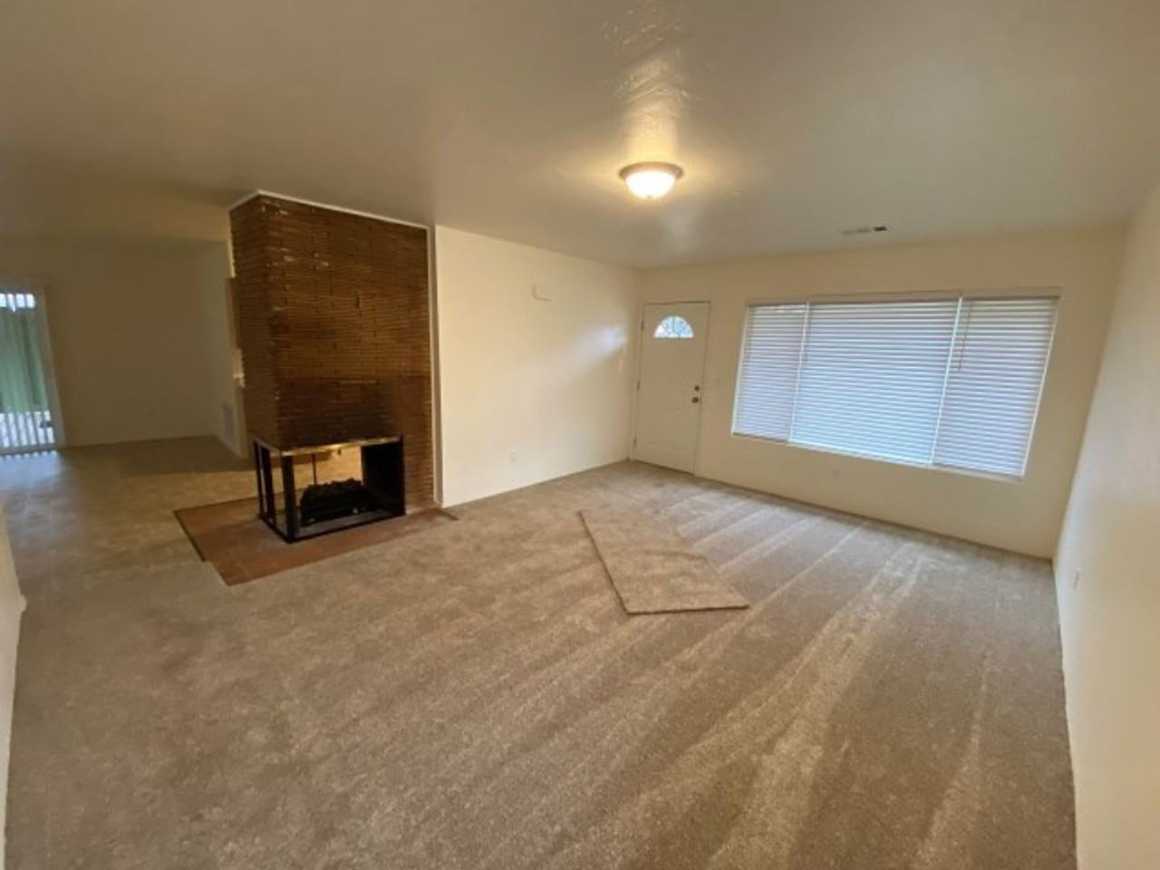 1416 Fortune Dr - Photo 4 of 20
