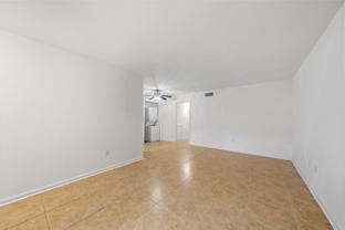 711 Holiday Dr - Photo 1 of 1