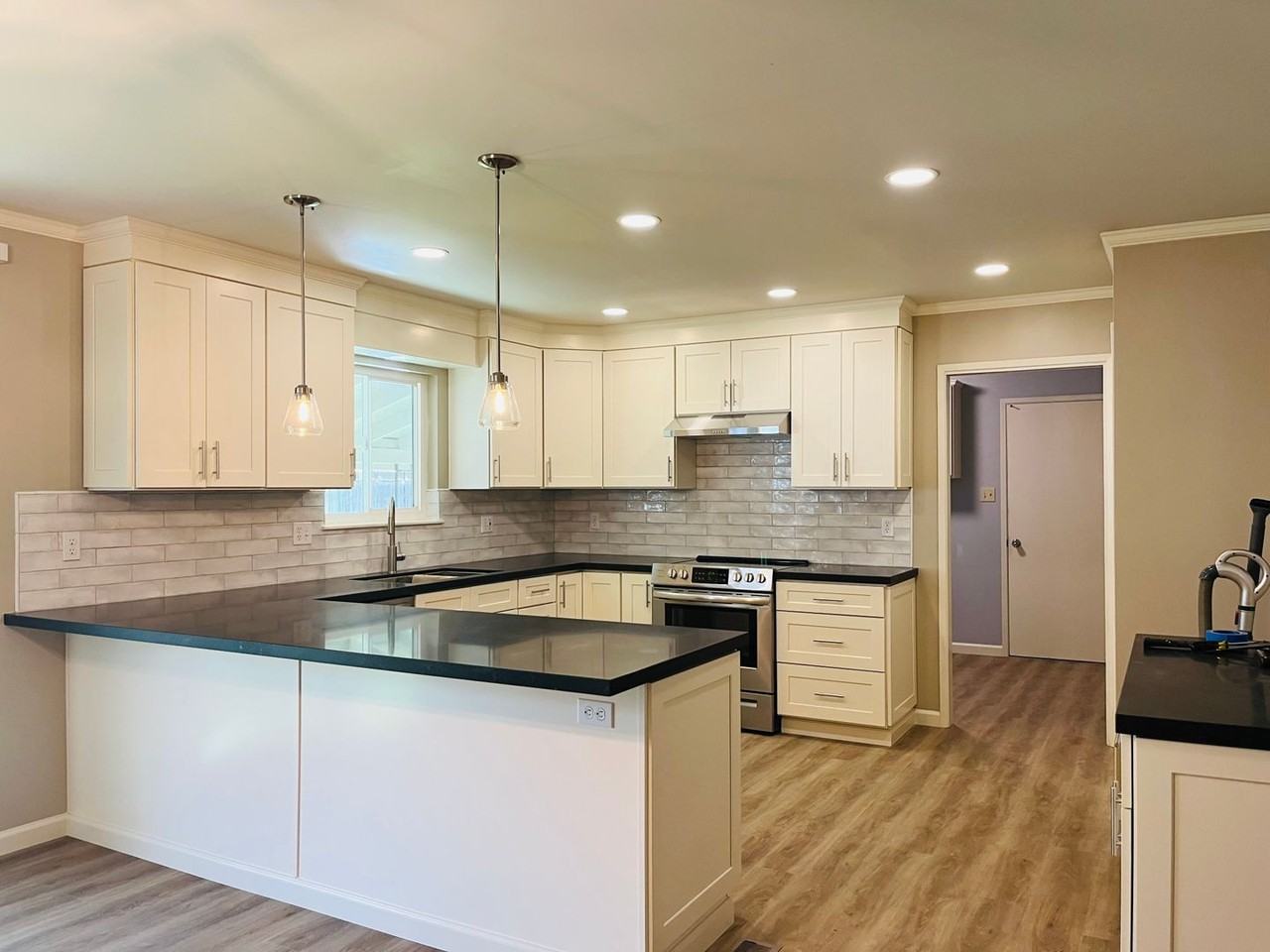 9301 Mazatlan Way - Photo 4 of 25