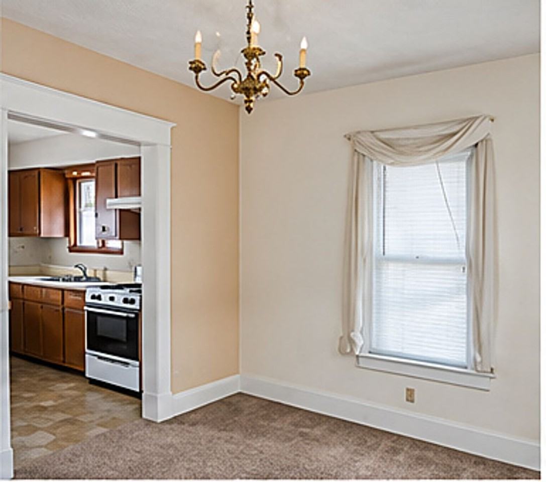 3615 Hoiles Ave - Photo 3 of 15
