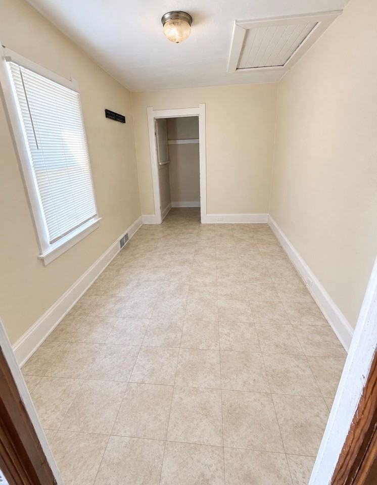 5630 Edgewater Dr - Photo 2 of 7