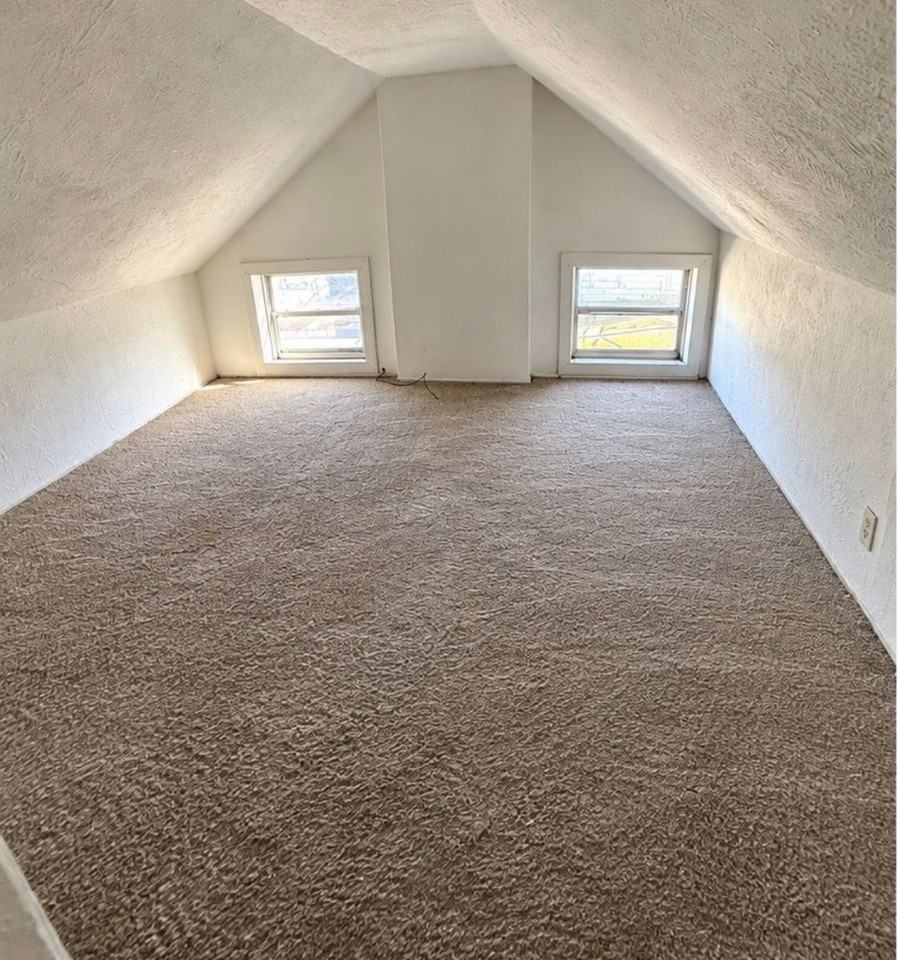 5630 Edgewater Dr - Photo 3 of 7
