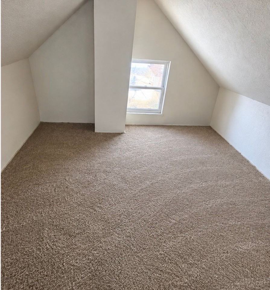 5630 Edgewater Dr - Photo 4 of 7