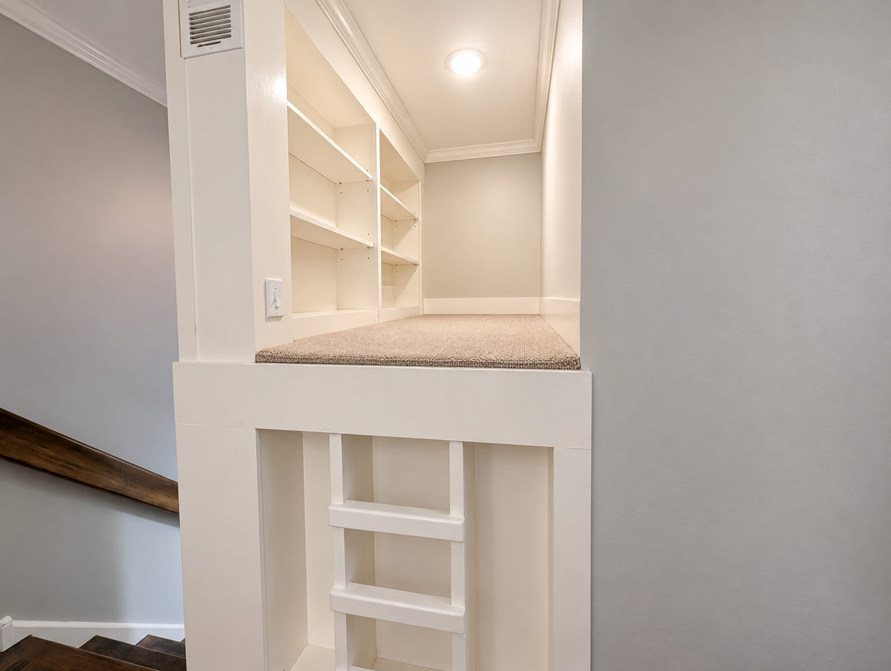 415 W Grant Pl #B - Photo 5 of 10