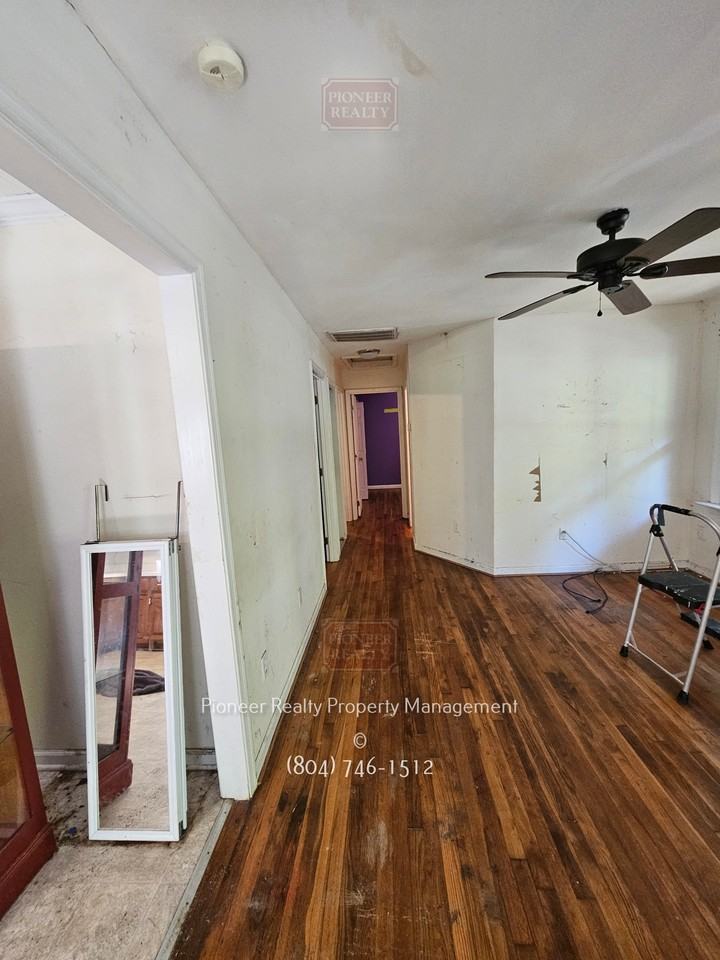 1500 Shadycrest Ln #1 - Photo 6 of 35