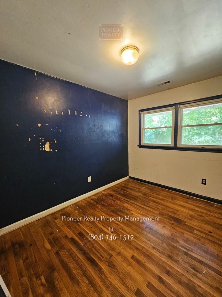 1500 Shadycrest Ln #1 - Photo 7 of 35