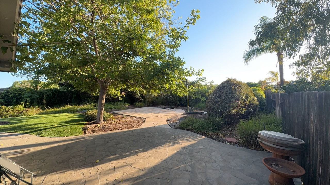 5346 E Falls View Dr - Photo 4 of 19