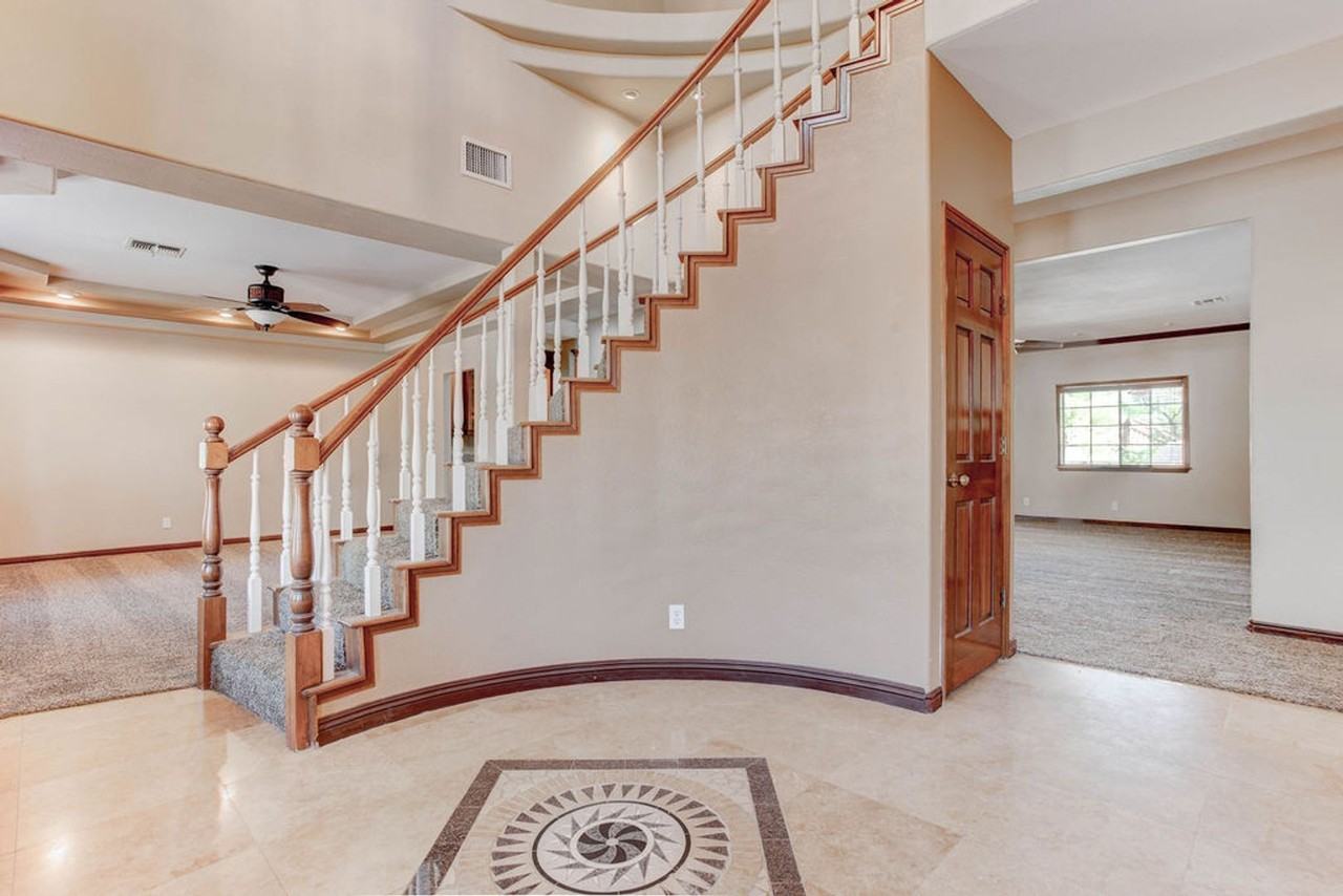 3170 Appleblossom Cir - Photo 6 of 50