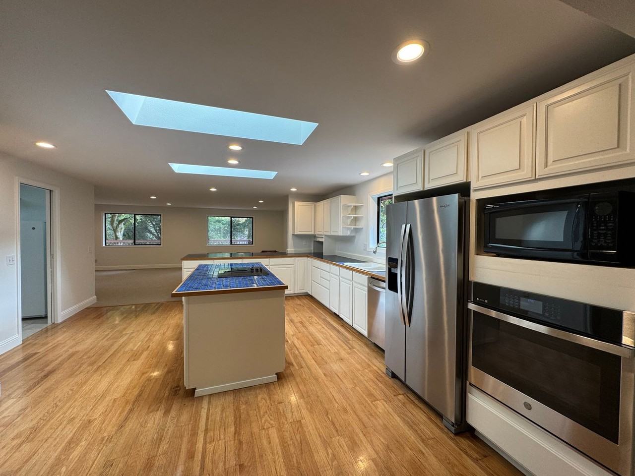 10796 Manitou Beach Dr Ne - Photo 5 of 27