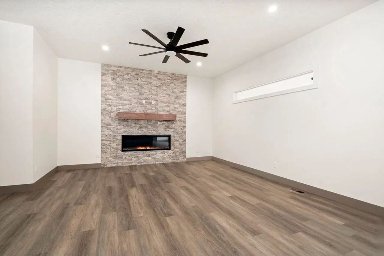 1402 Burt Ave - Photo 4 of 19