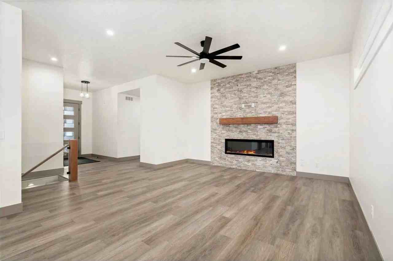 1402 Burt Ave - Photo 7 of 19