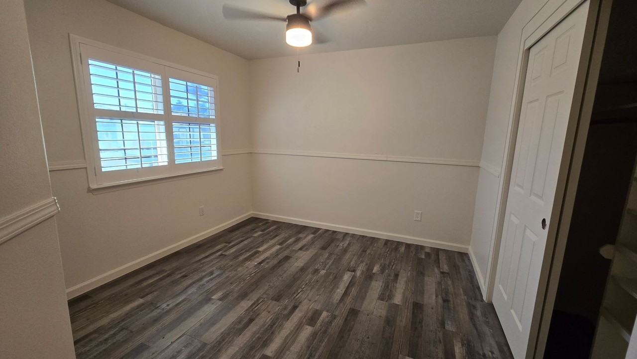 9002 Krug Ct - Photo 7 of 24
