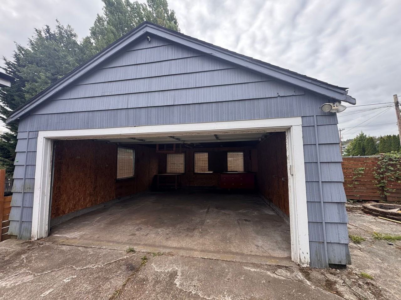 747 S Henderson St - Photo 2 of 17