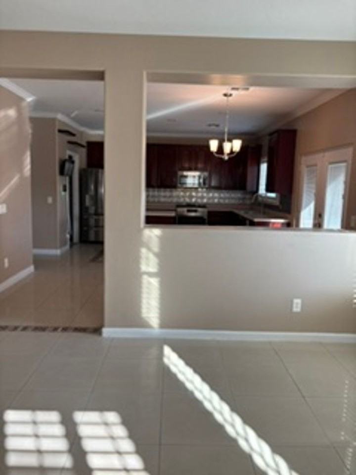 3622 E Farrier Dr - Photo 5 of 30