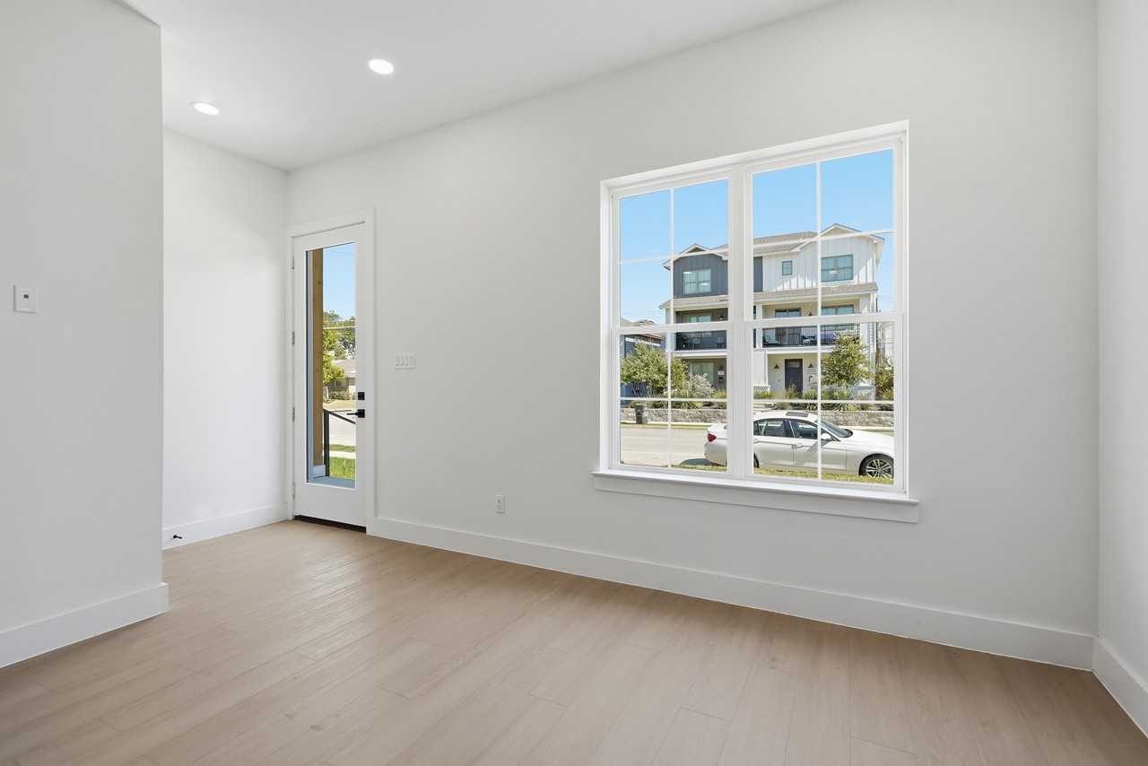 3206 Mccart Ave #1 - Photo 5 of 29
