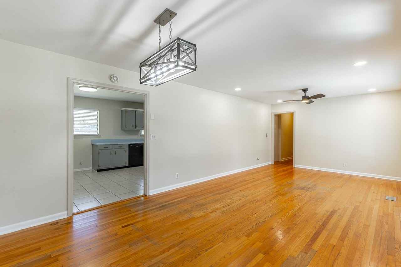 8019 Karr St - Photo 3 of 35