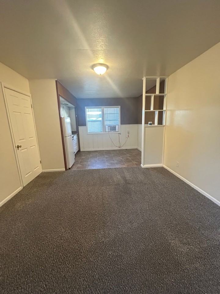 Tamarack Apartments - Photo 6 of 23