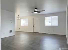 featured image of 1906 N Yew St