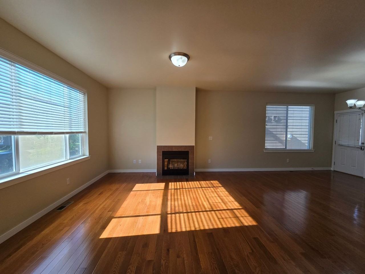 336 Tremont Ave - Photo 3 of 30