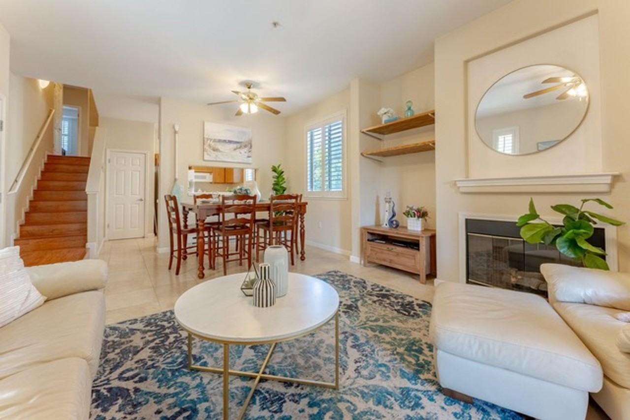 228 Everson Dr - Photo 4 of 31
