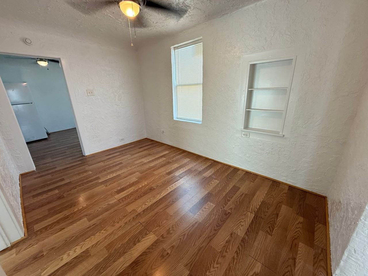 1638 Perez St - Photo 4 of 11