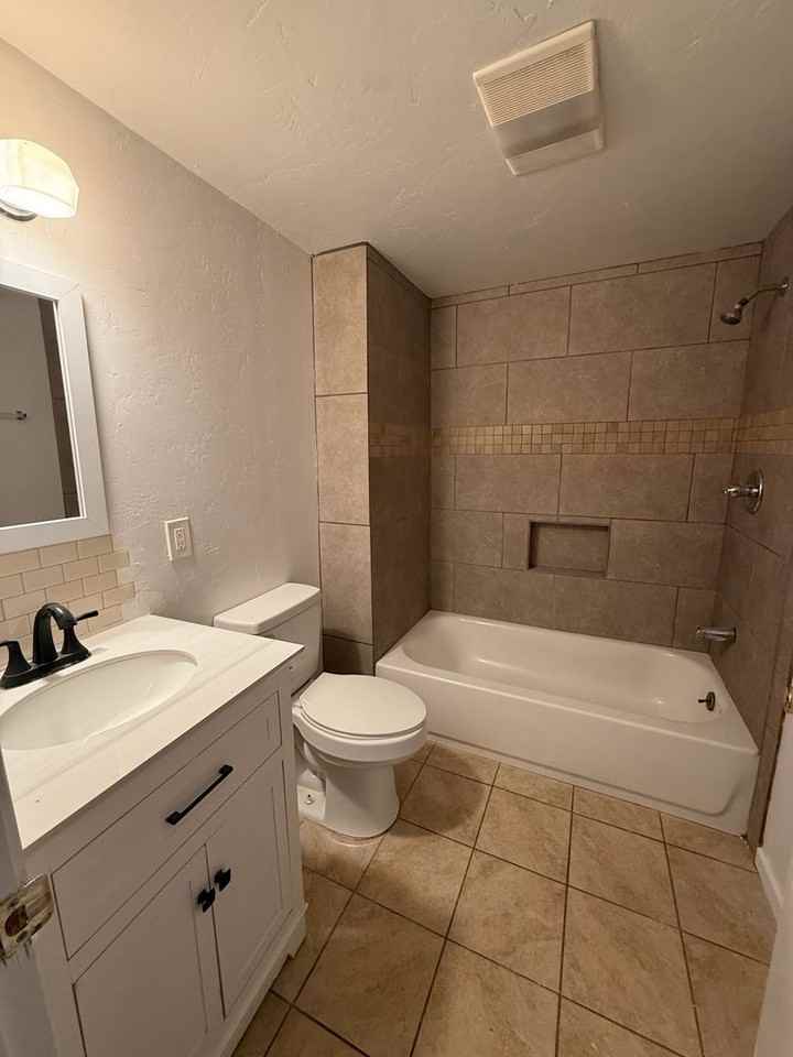 1638 Perez St - Photo 7 of 11