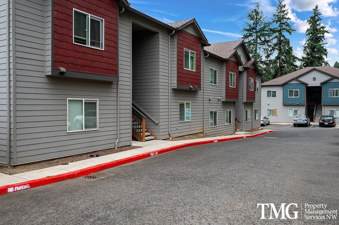 Leverich Apartments - Photo 6 of 44