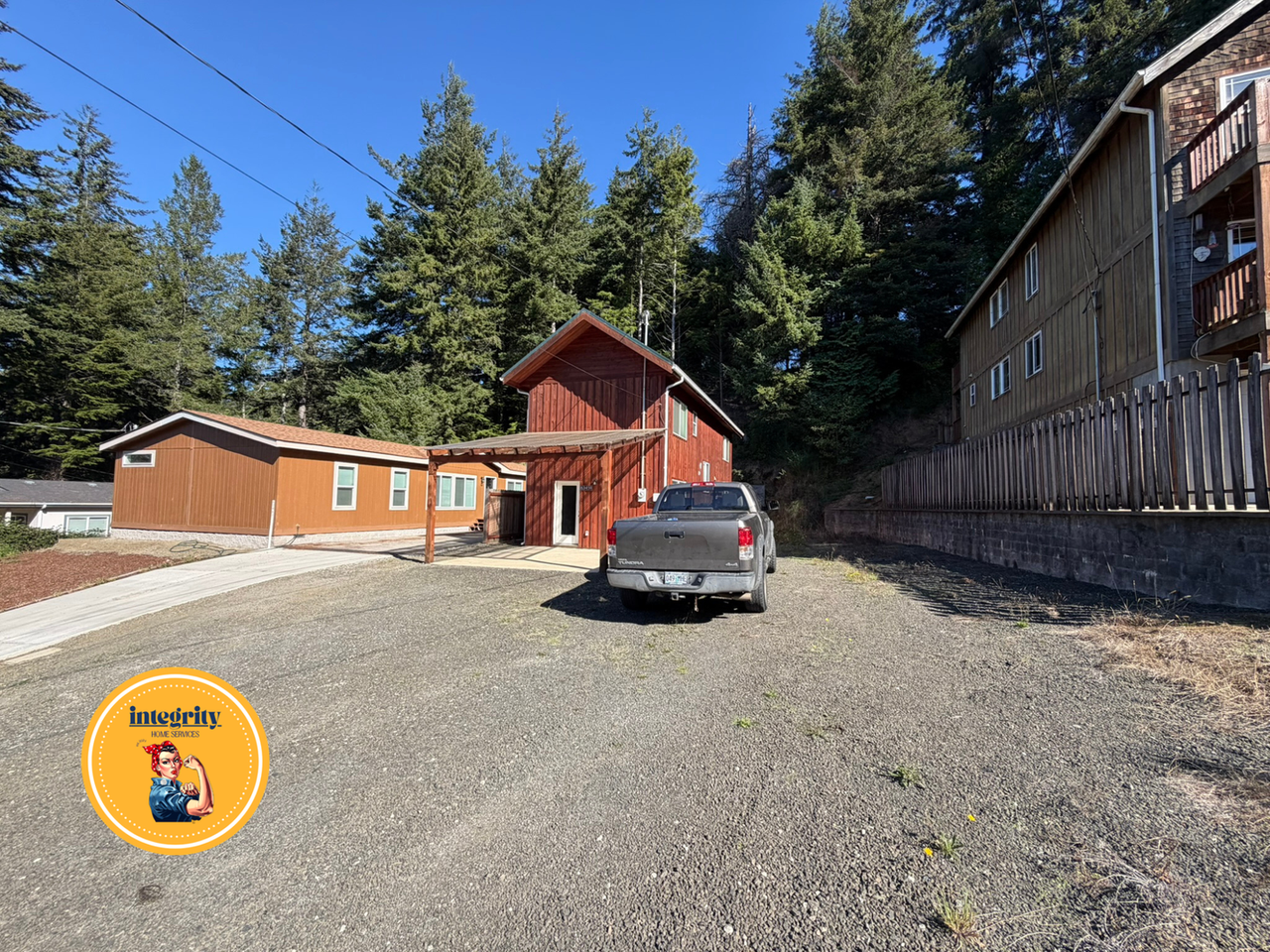 63459 Council Rd - Photo 2 of 12