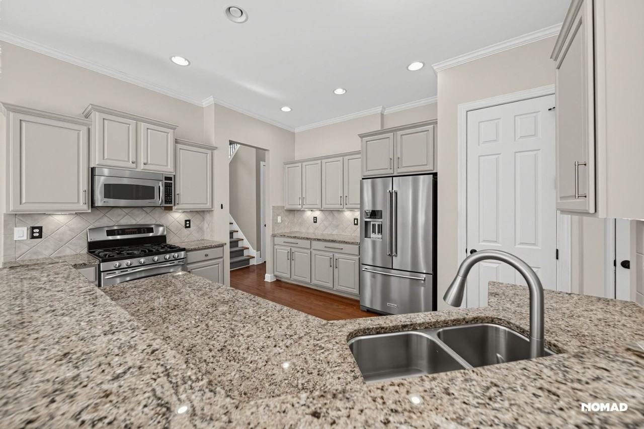 1603 Morehead Hill Ct - Photo 7 of 23