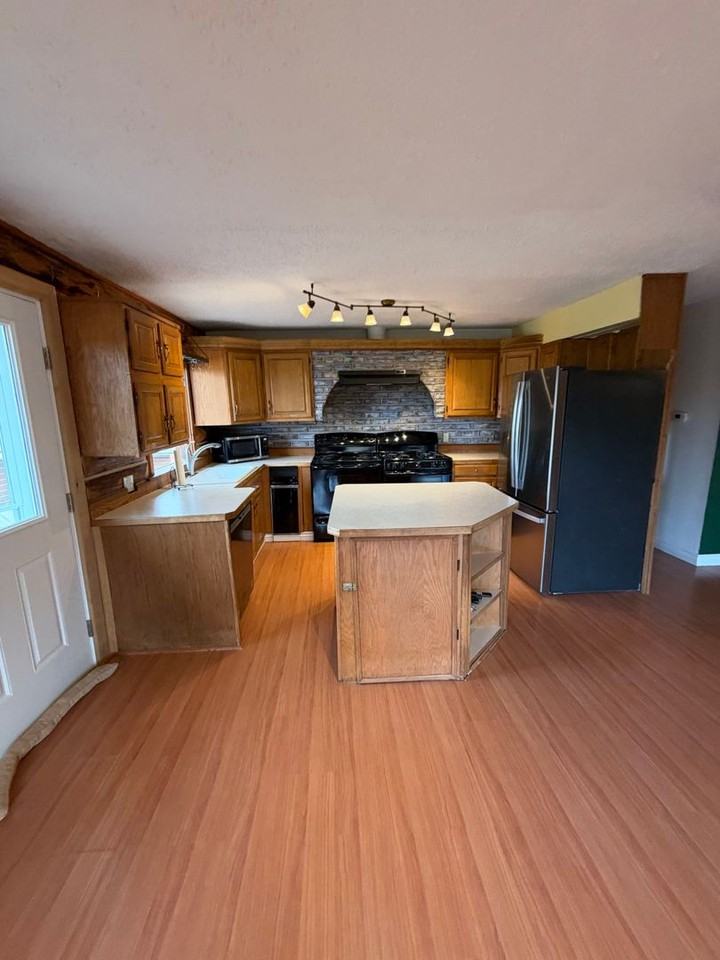 8741 Paine Rd - Photo 7 of 28