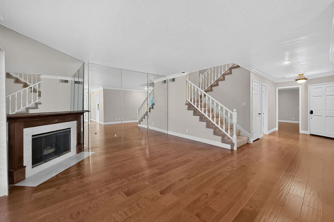 24275 Juanita Dr - Photo 5 of 22